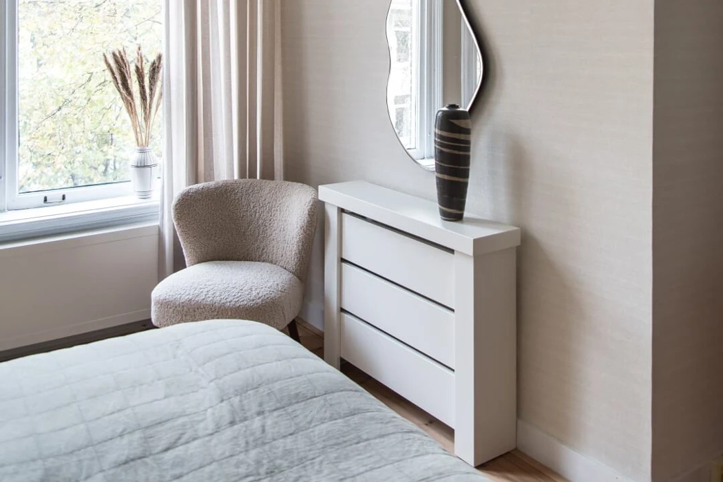 Radiator cover The Cabinet / Le Secret design RAL 9010 Fine Texture (1)